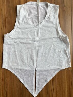 Bare Activewear Women’s Lightweight White Sleeveless Top